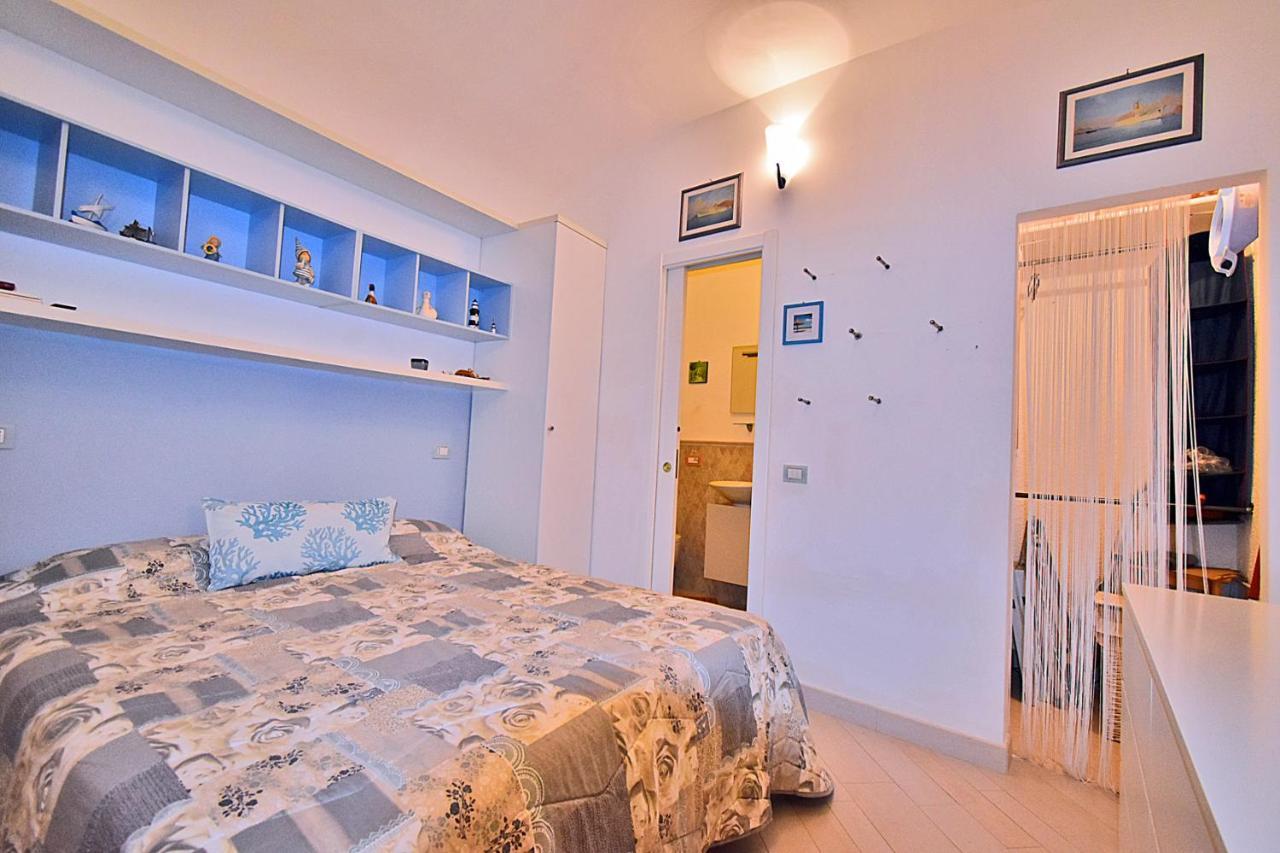 La Tana Del Poeta Apartment Lerici Bagian luar foto