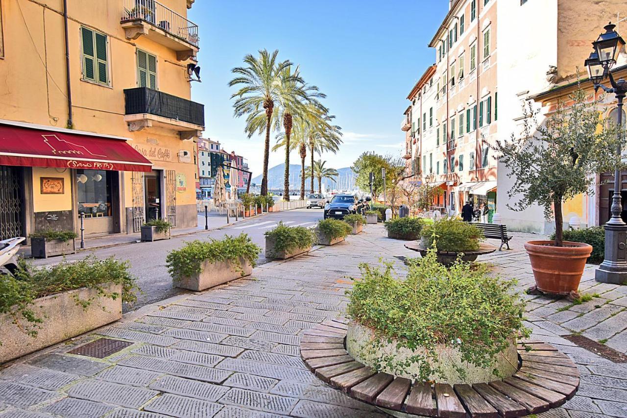 La Tana Del Poeta Apartment Lerici Bagian luar foto